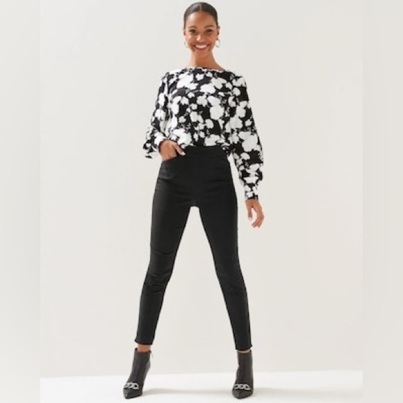 WHBM Pull-On Skinny Black Pants - Picture 1 of 11